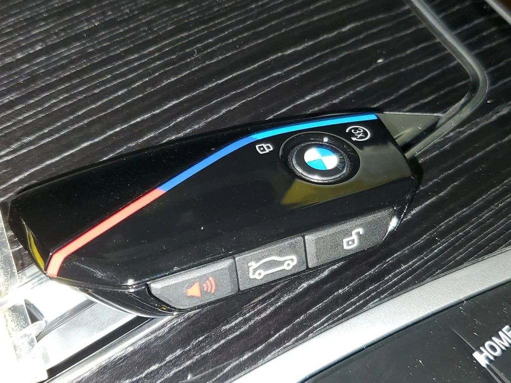 New 2027 Skyscraper Grey Metallic BMW M60i image 27