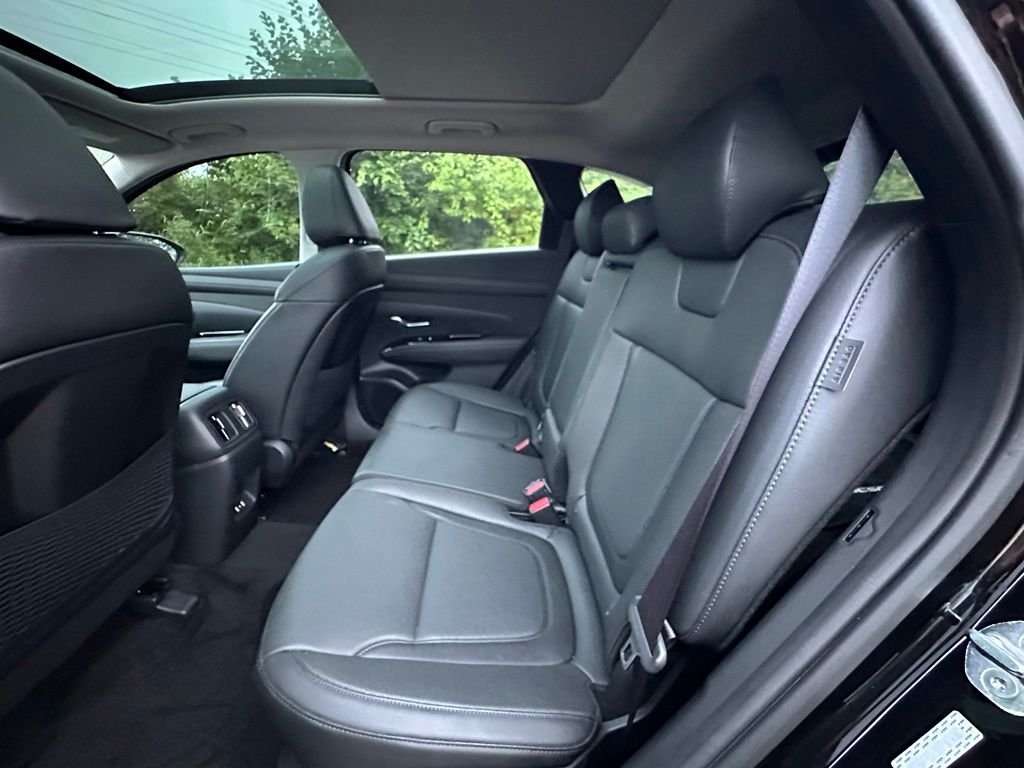2025 Hyundai Tucson Limited - Photo 15