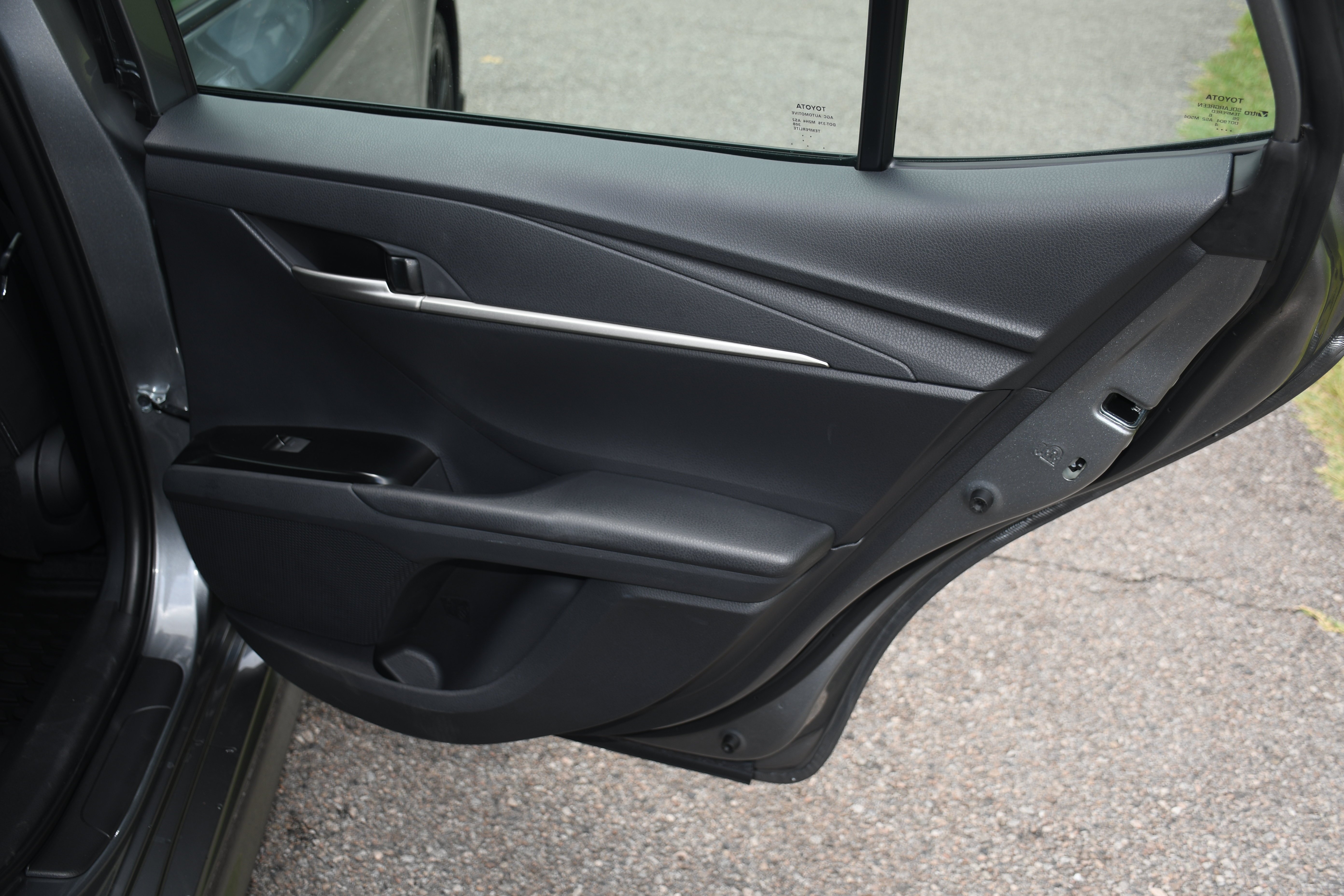 Used 2026  Toyota SE image 18