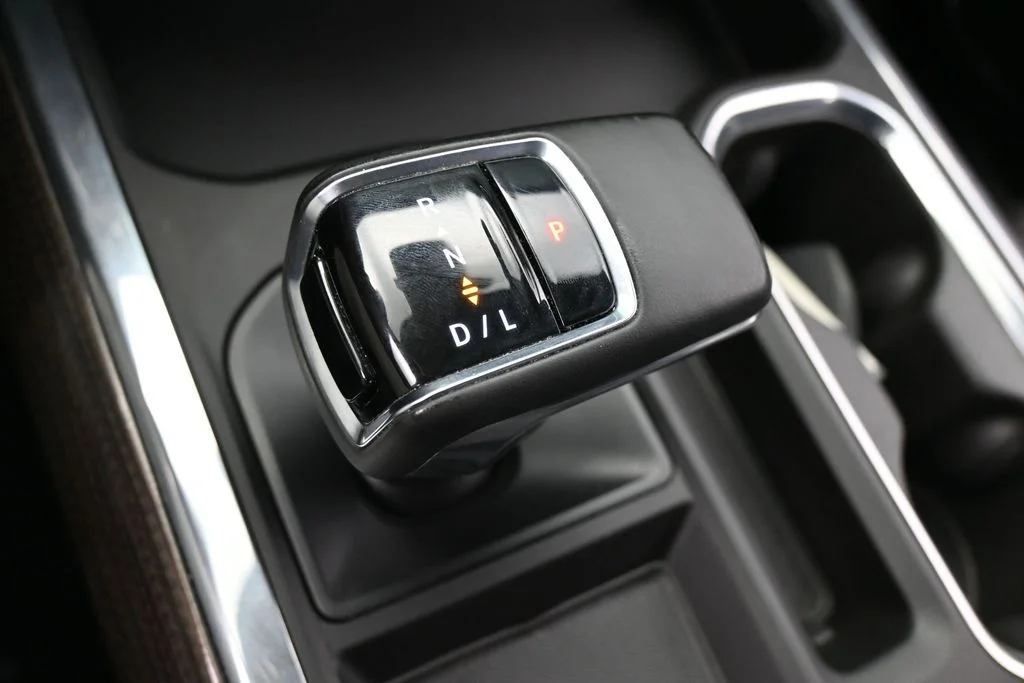 Used 2023 Summit White Chevrolet RST image 23