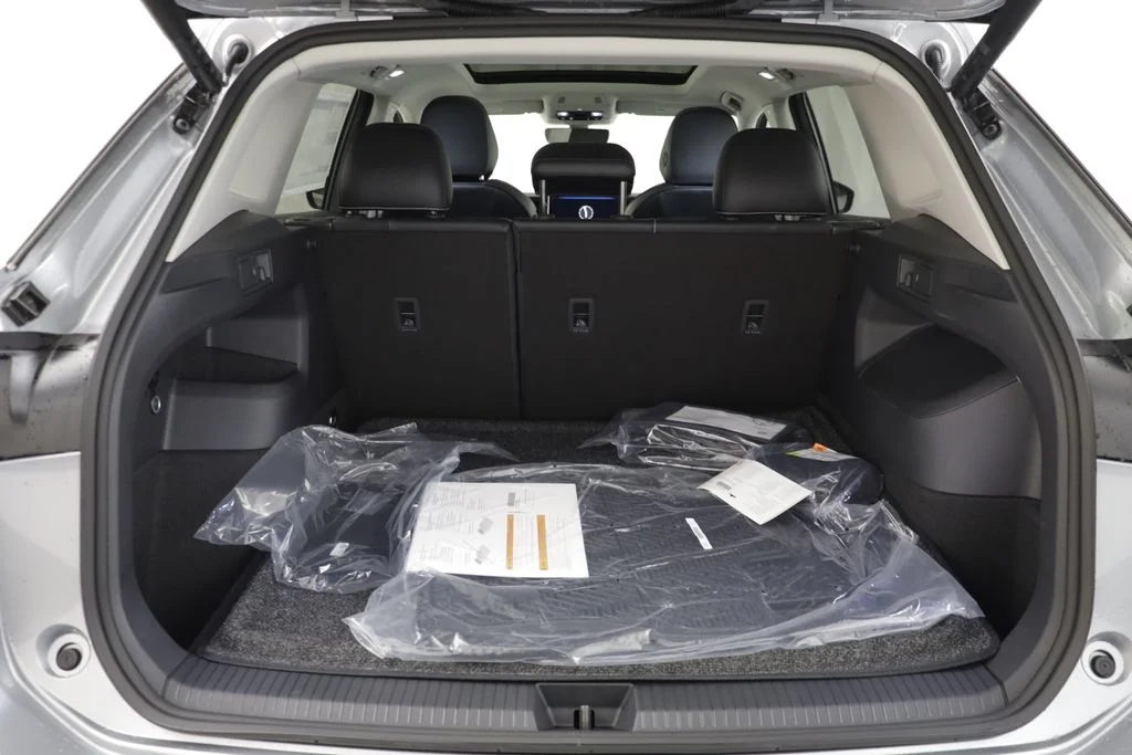 New 2026 Silver Volkswagen 2.0T SE image 18