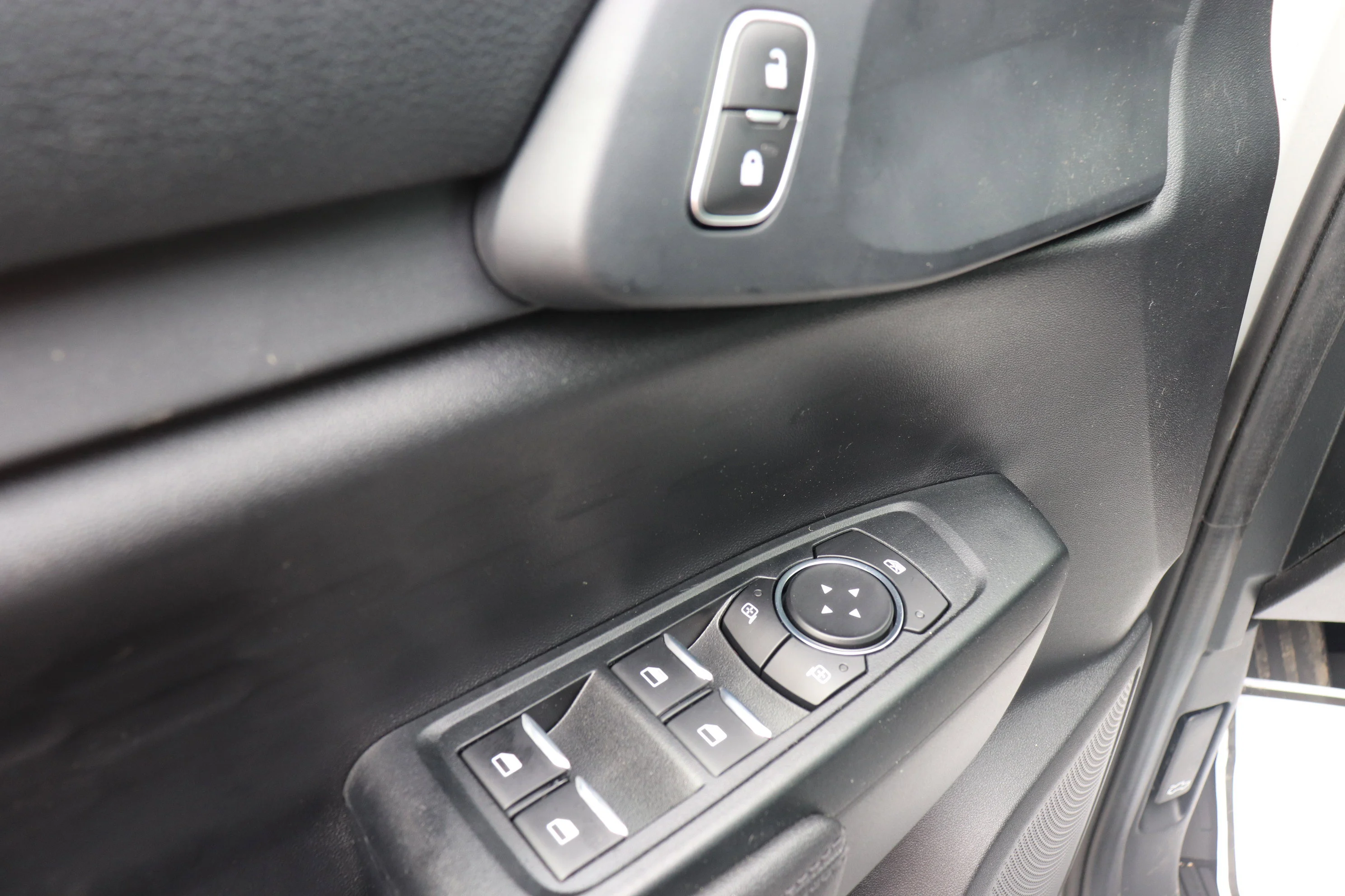 New 2026 AVALANCHE Ford XLT image 10