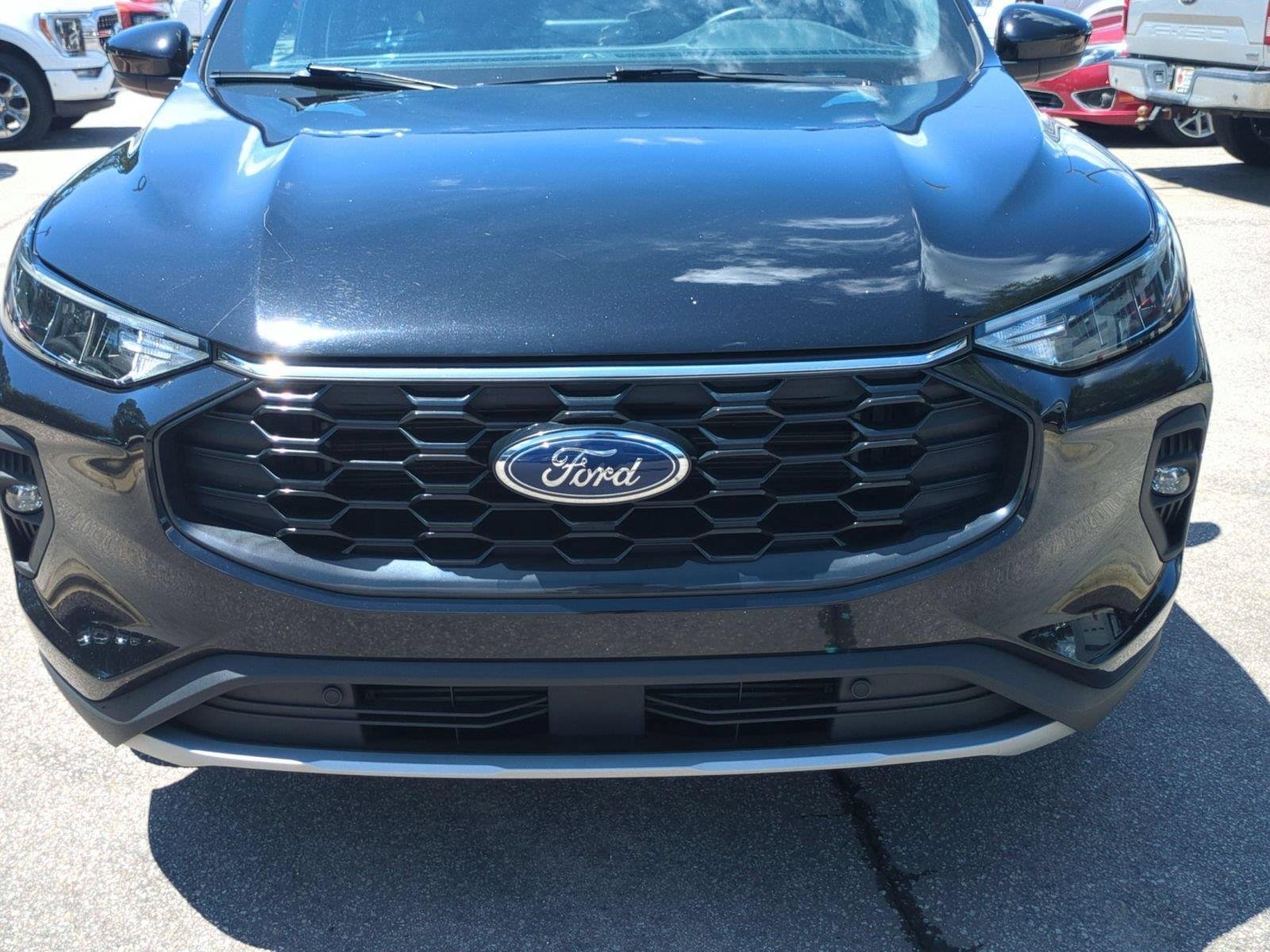 Used 2025 Agate Black Ford ST-Line Select image 14