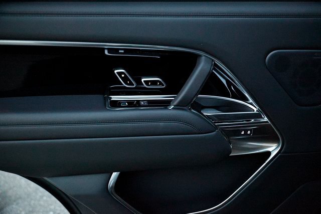 2026 Land Rover Range Rover SE - Photo 26