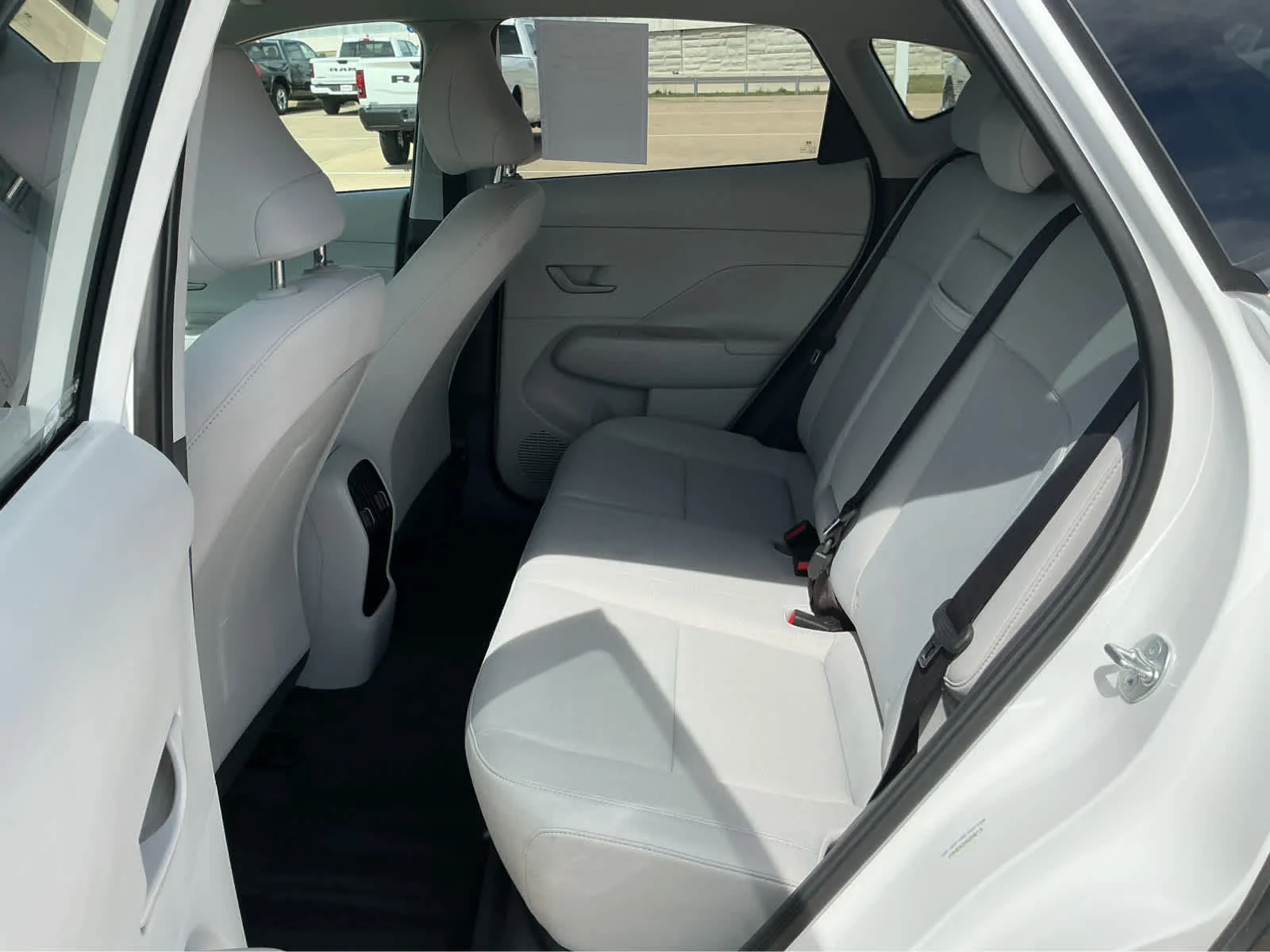 Used 2025 Atlas White Hyundai SEL image 14