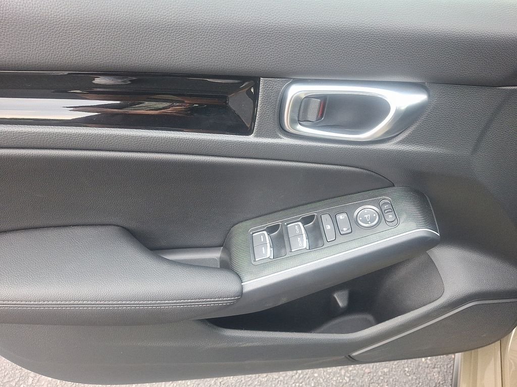 2026 Honda Civic Hatchback Sport Touring - Photo 12