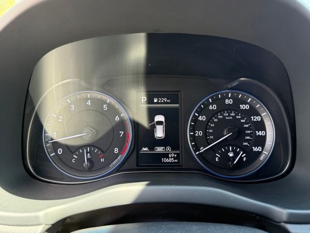 Used 2023 White Hyundai SEL image 27