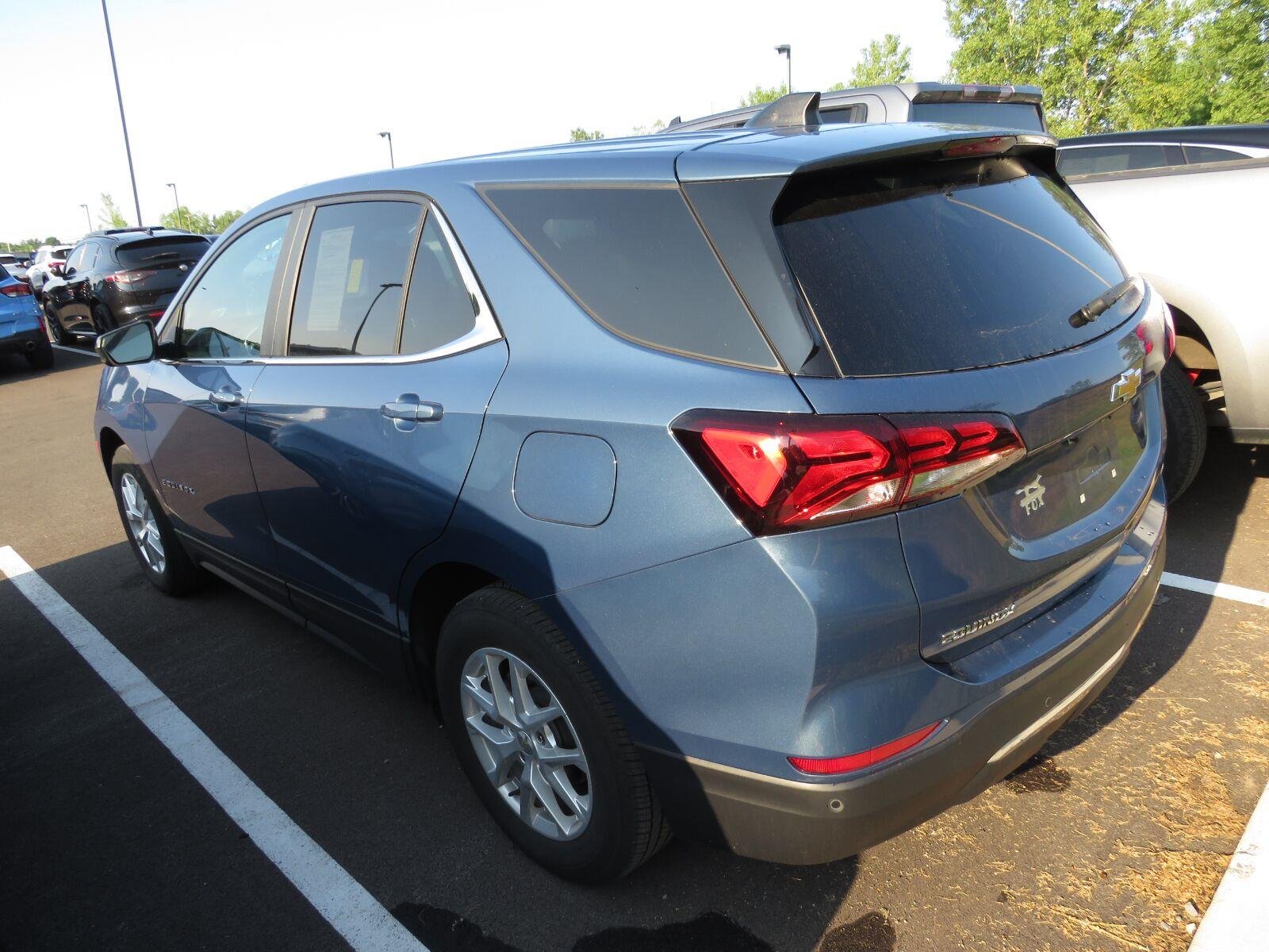 Used 2024 Lakeshore Blue Metallic Chevrolet LT image 7