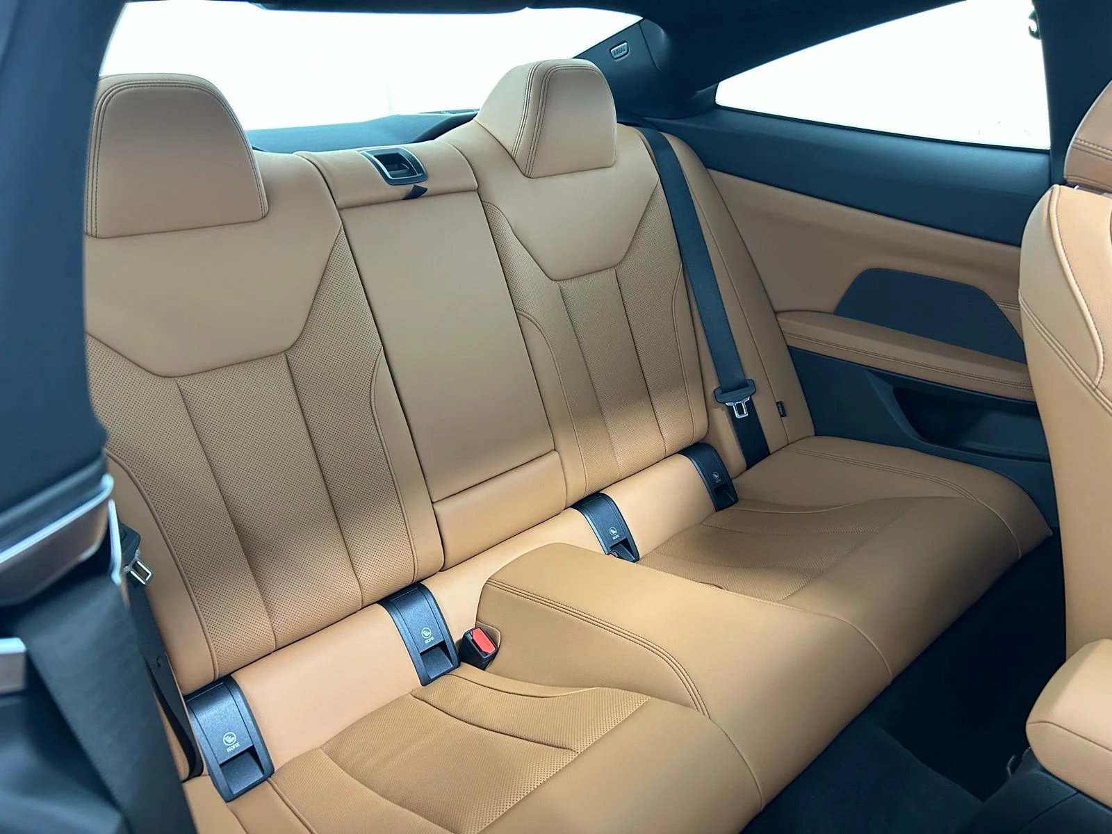 2026 BMW 4 Series 430i - Photo 37