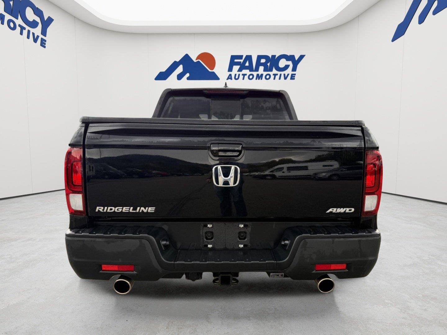 Used 2023 Crystal Black Pearl Honda RTL image 6