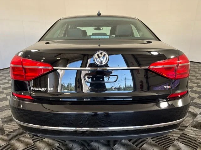 Used 2016 Black Uni Volkswagen 1.8T SE image 21