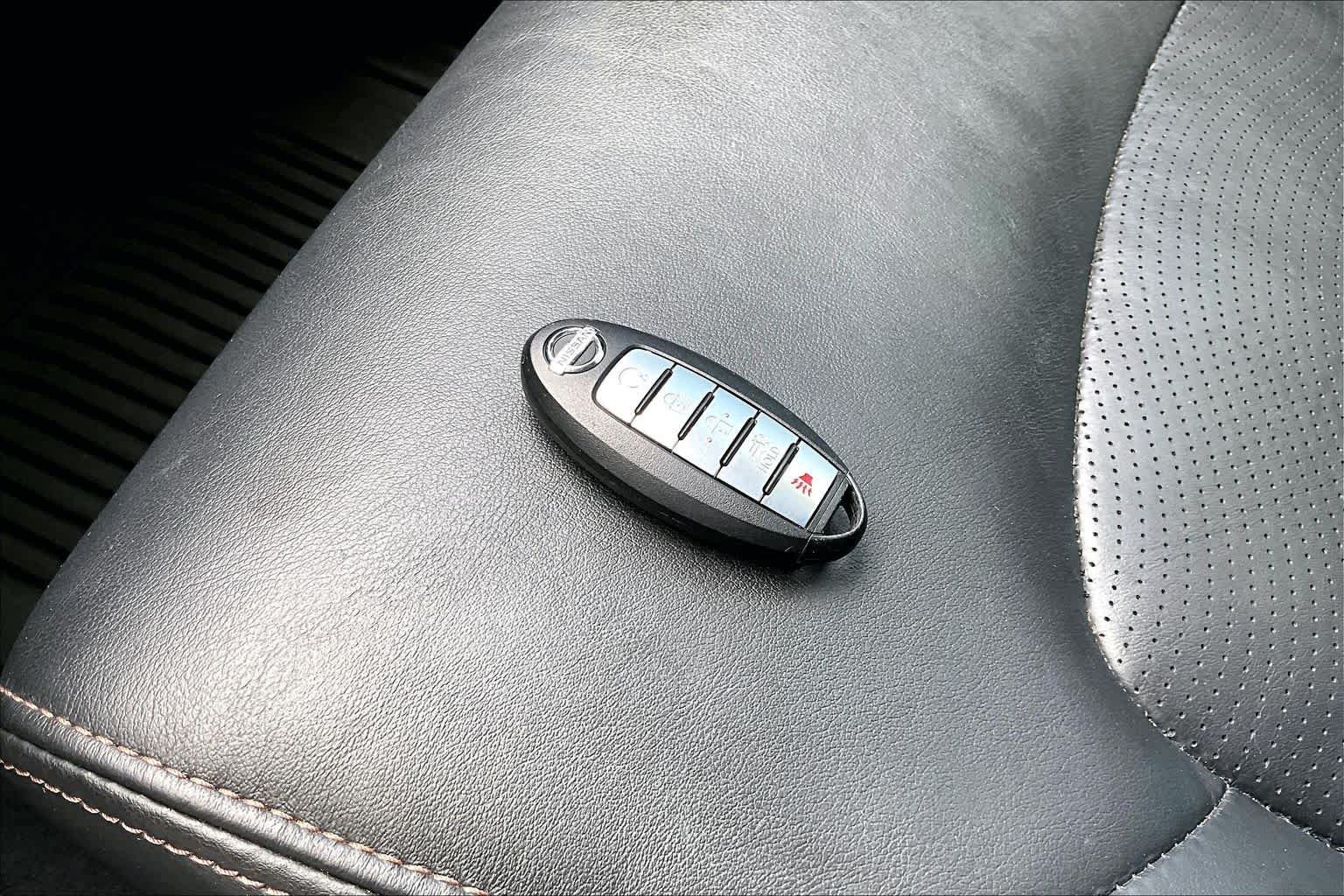 Certified Used 2020 Gun Metallic Nissan Platinum image 15