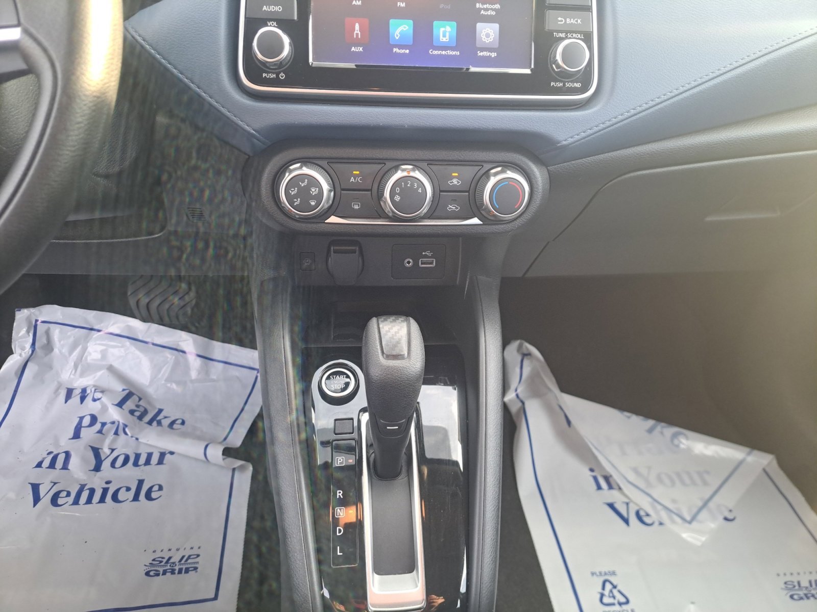 Used 2025 Gun Metallic Nissan SV image 20