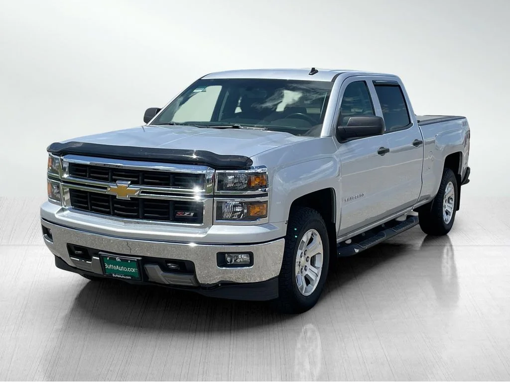 Used 2014 Silver Ice Metallic Chevrolet LT image 7