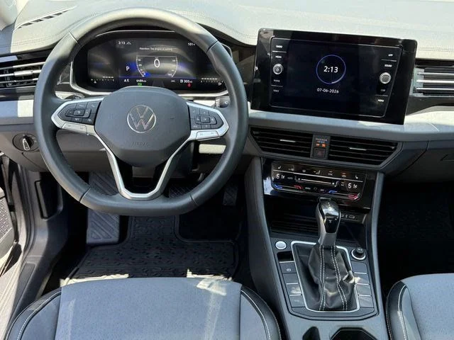 Used 2026 Gray Volkswagen 1.5T SE image 9