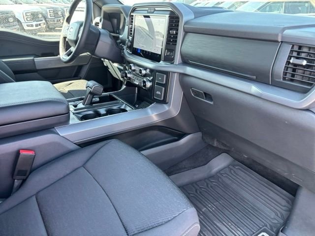 New 2026 Carbonized Gray Metallic Ford XLT image 22