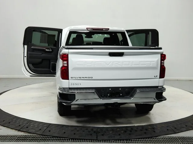 Used 2025 Summit White Chevrolet LT image 15