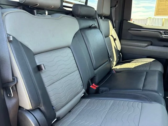 Used 2023 SUMMIT WHITE Chevrolet ZR2 image 20