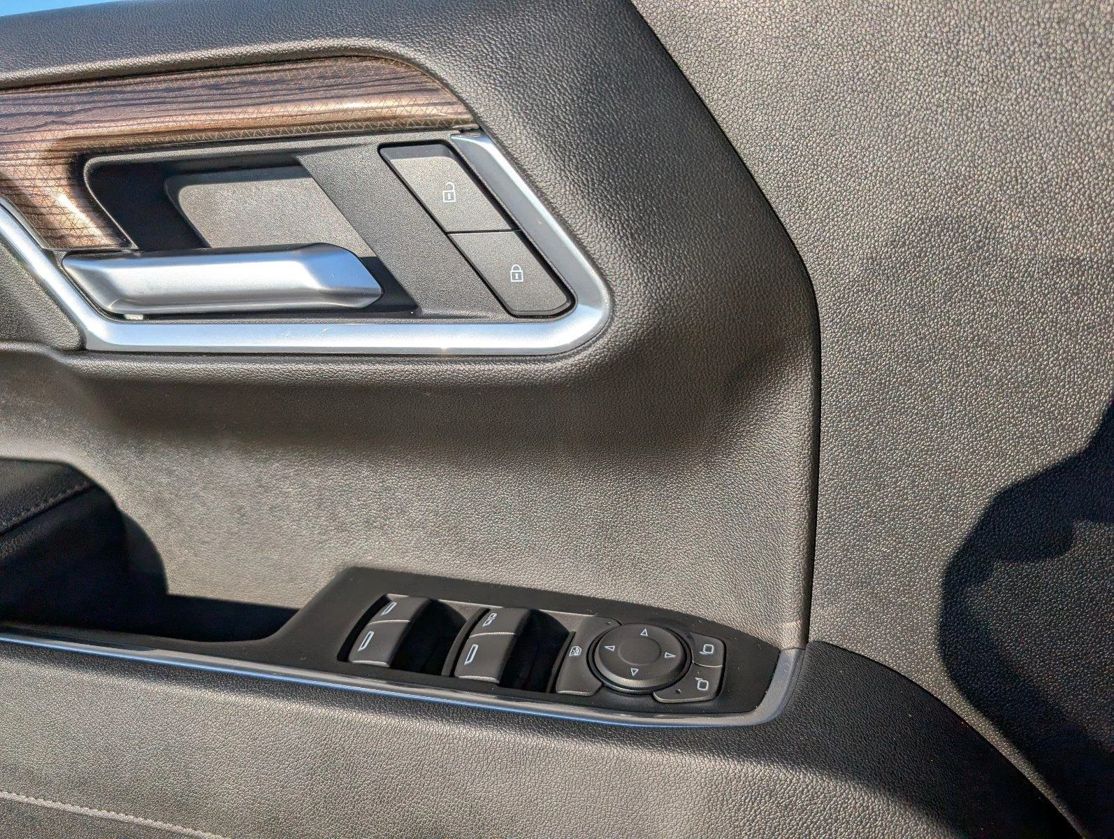 Used 2026 White Sands Chevrolet RST image 17