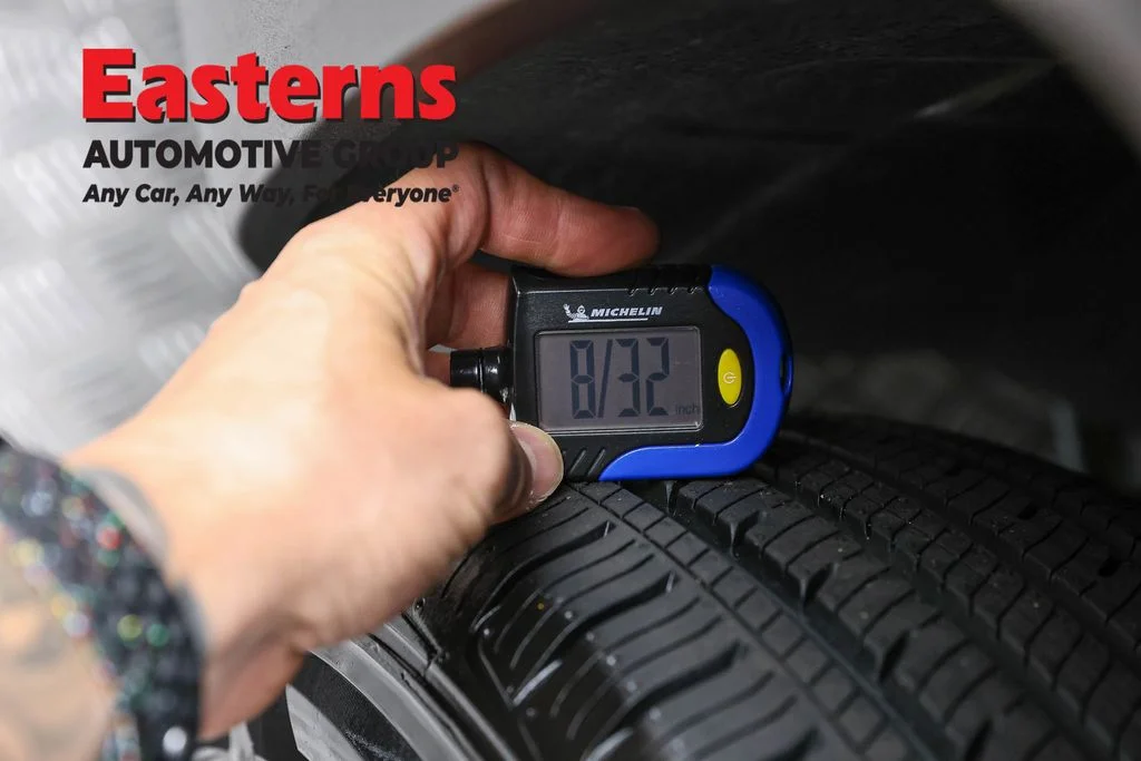Used 2021 Red Jeep Latitude image 28
