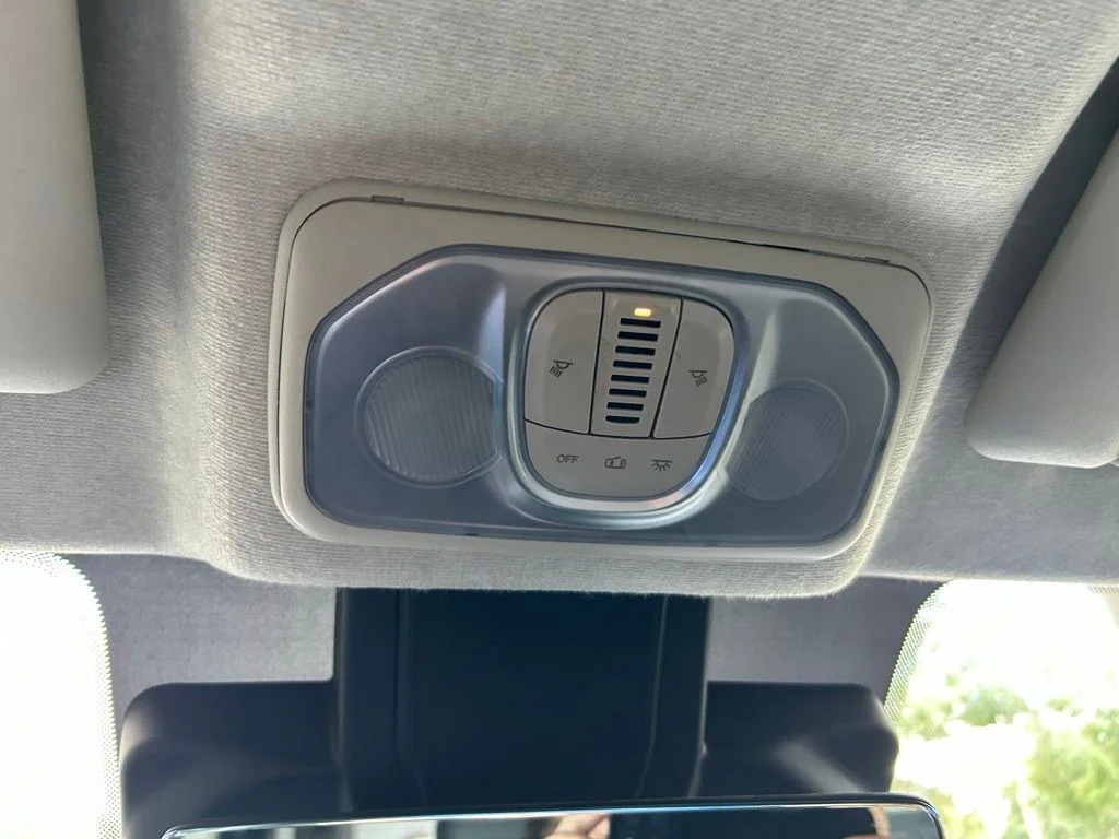 Used 2022 White Ram High Roof image 45
