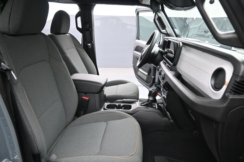 New 2026 Anvil Clearcoat Jeep Sport S image 27