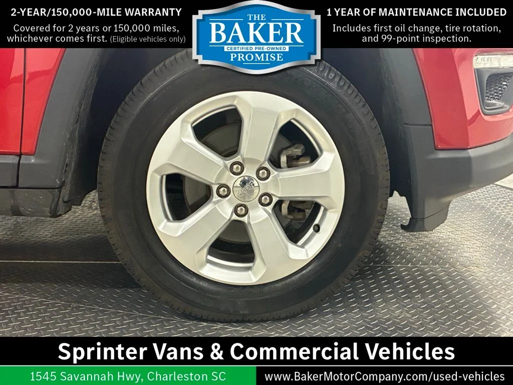 Used 2019 Red Line Jeep Latitude image 11