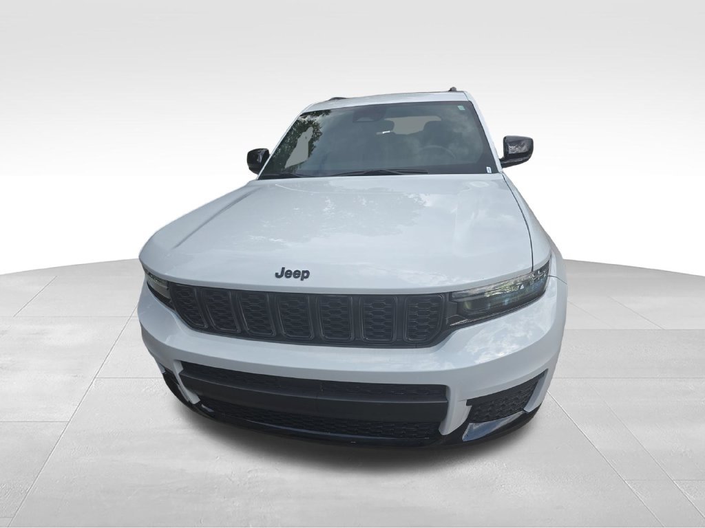 Certified Used 2024 White Jeep Altitude X image 10