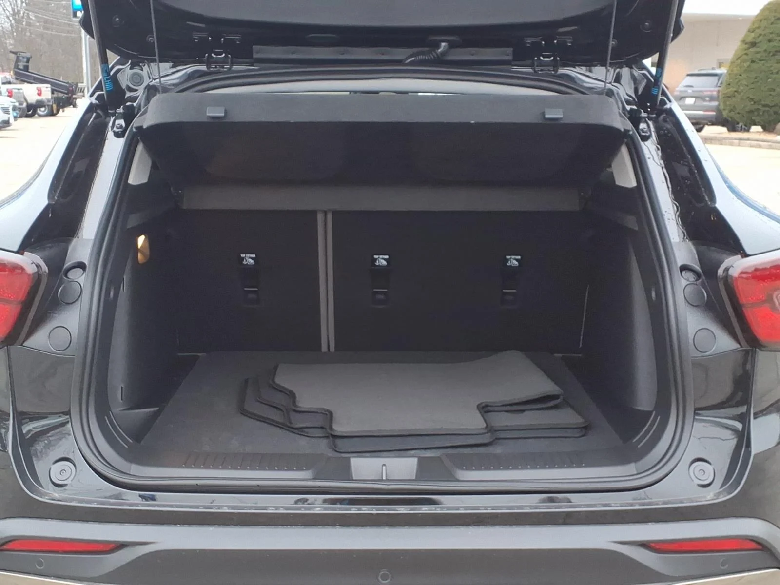 2026 Chevrolet Trax Activ - Photo 6