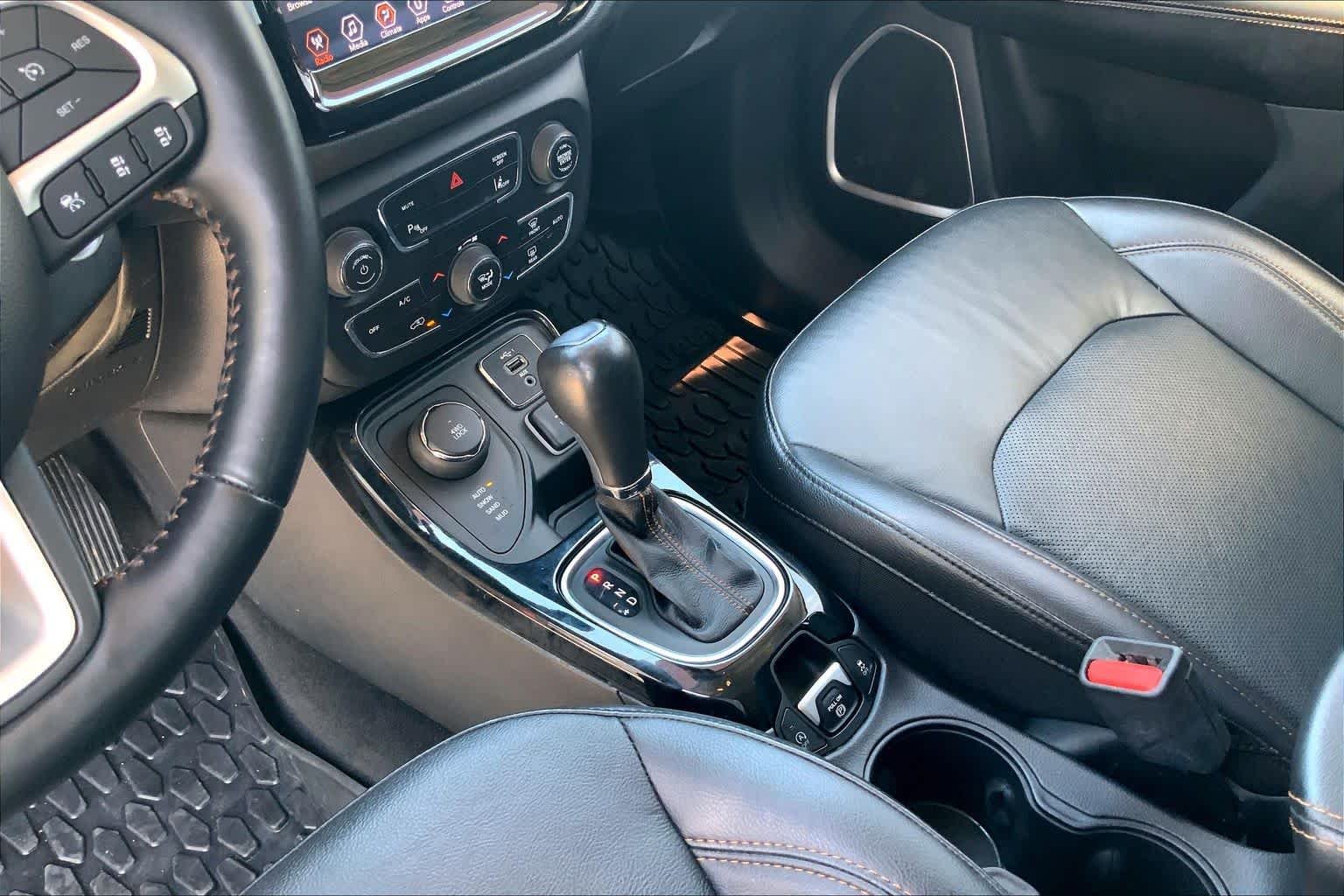 Used 2021 Redline Pearlcoat Jeep Limited image 17