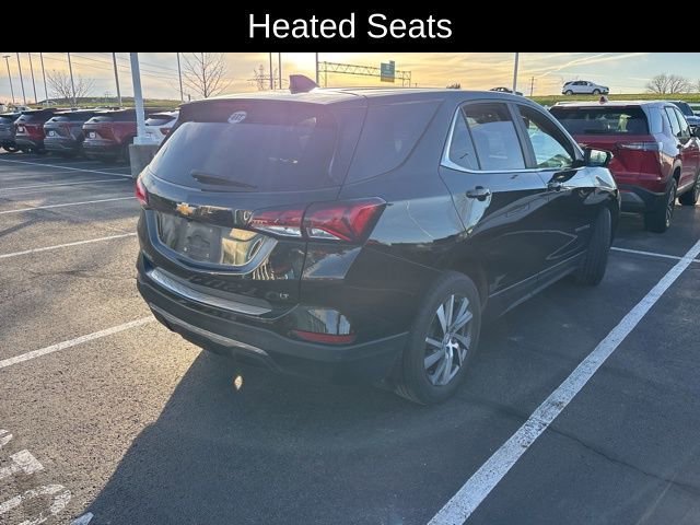 Used 2022 Chevrolet Equinox LT with VIN 3GNAXKEV1NL248842 for sale in Grove City, OH