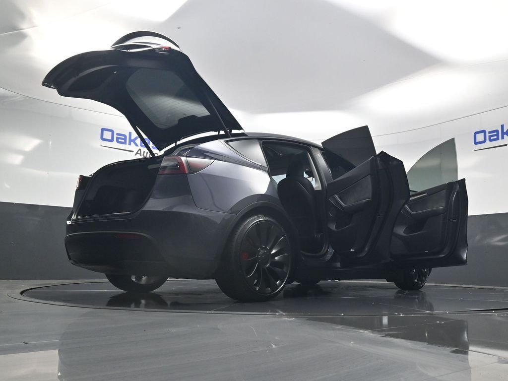 Used 2022 Midnight Silver Metallic Tesla Performance image 56