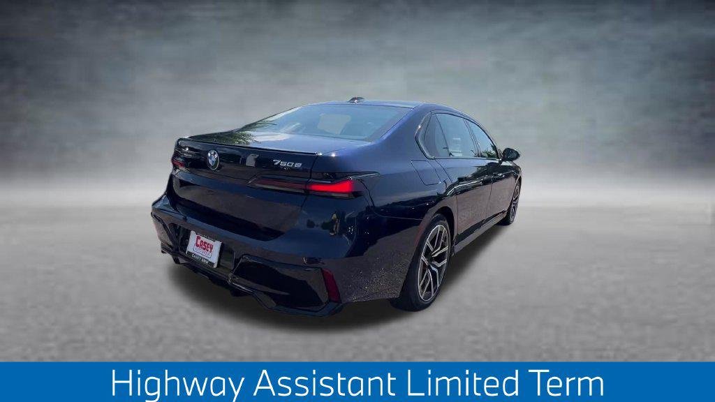 New 2026 Tanzanite Blue II Metallic BMW 750e xDrive image 12