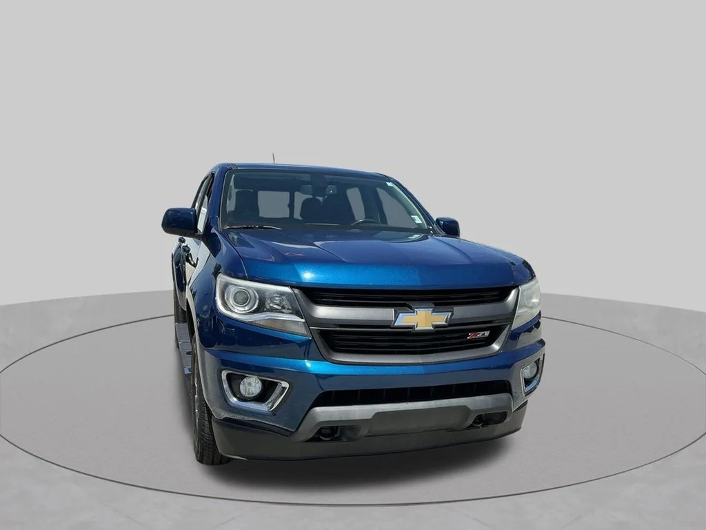 Used 2019 Blue Chevrolet Z71 image 7