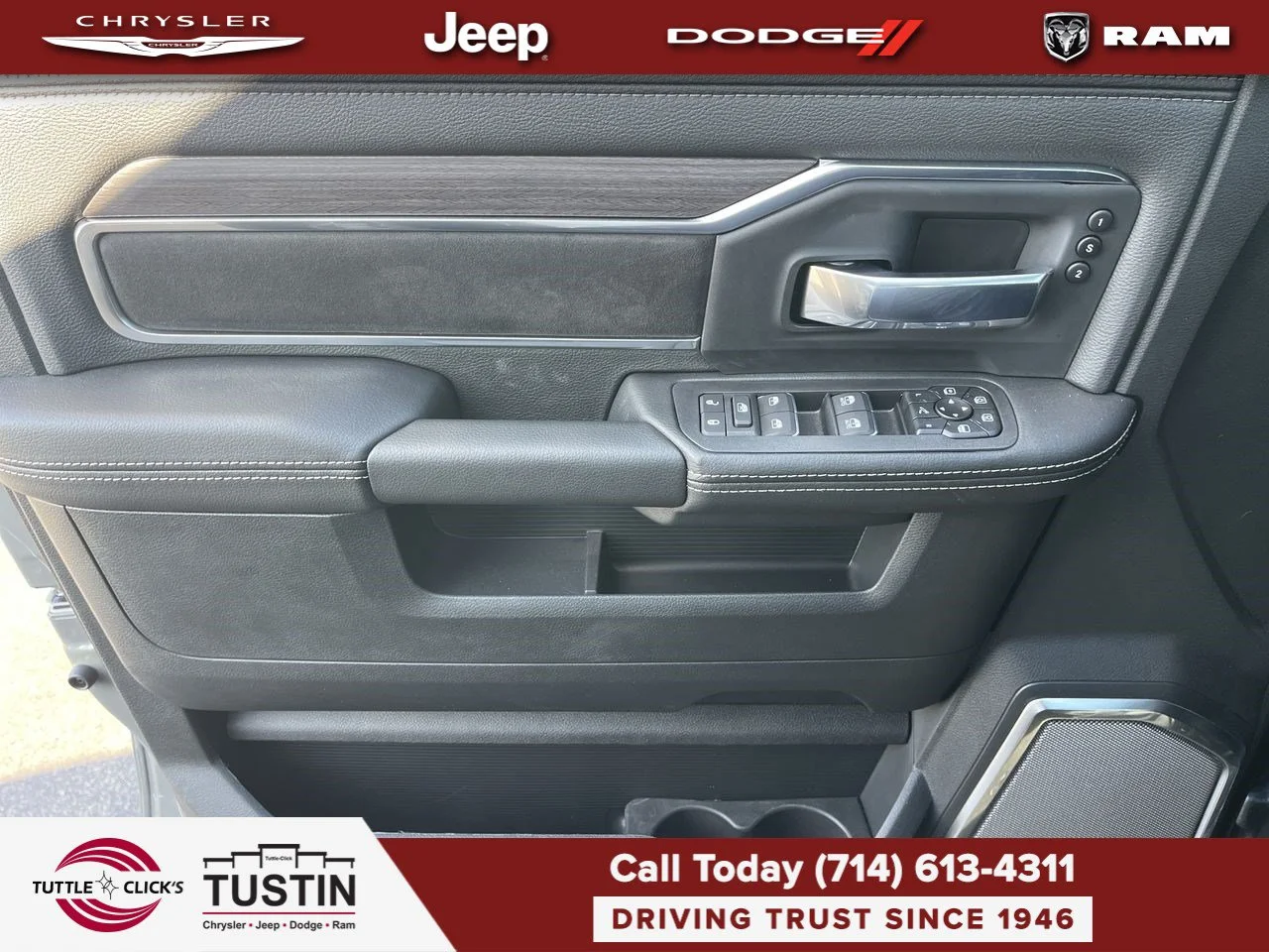 New 2027 Ceramic Gray Clear-Coat Exterior Paint RAM Laramie image 26