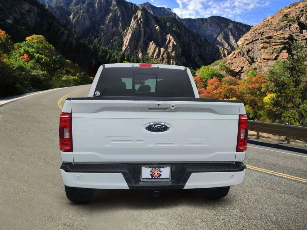 Used 2023 White Ford XLT image 4