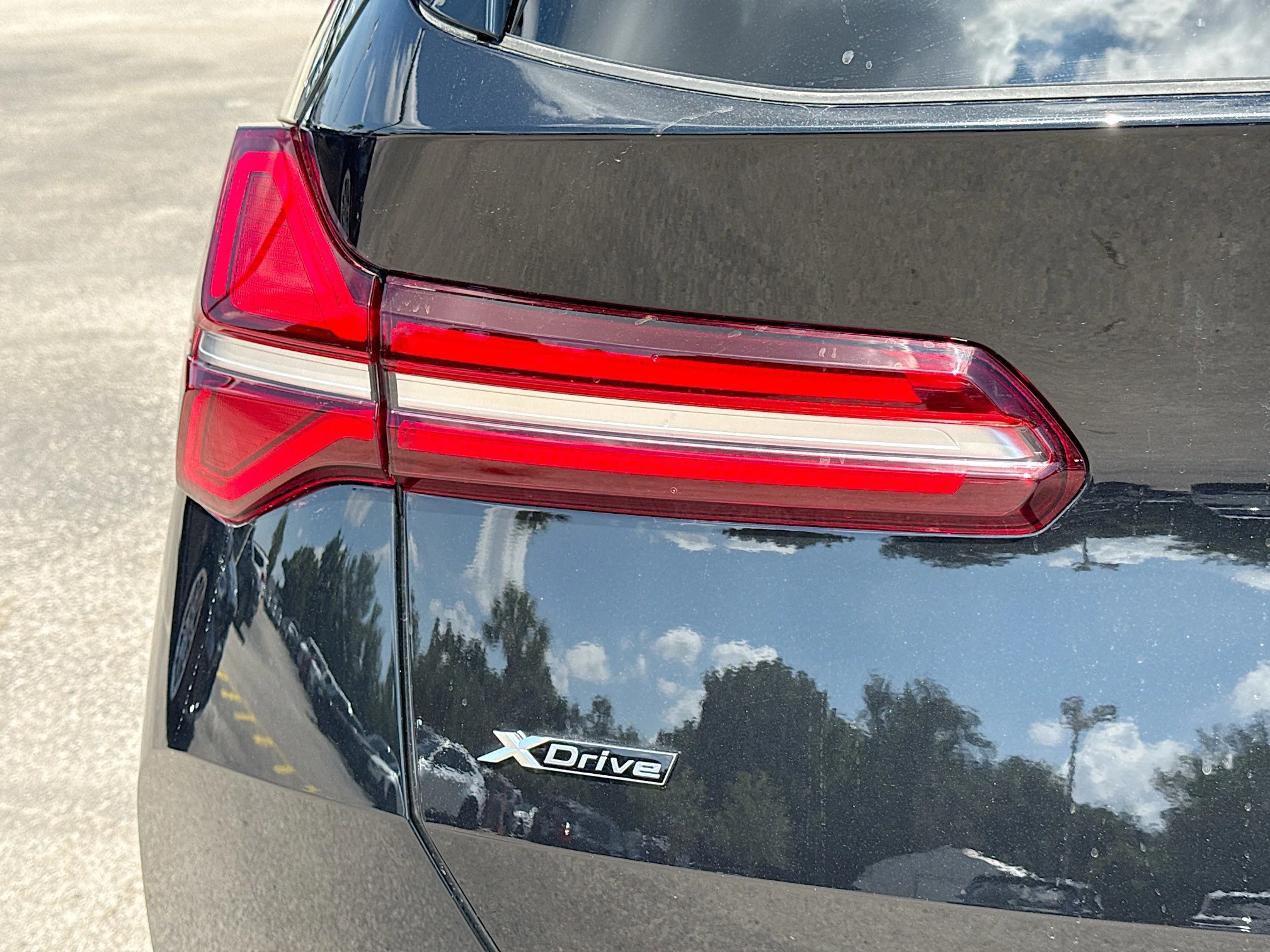 New 2026 Black Sapphire Metallic BMW 30 xDrive image 10