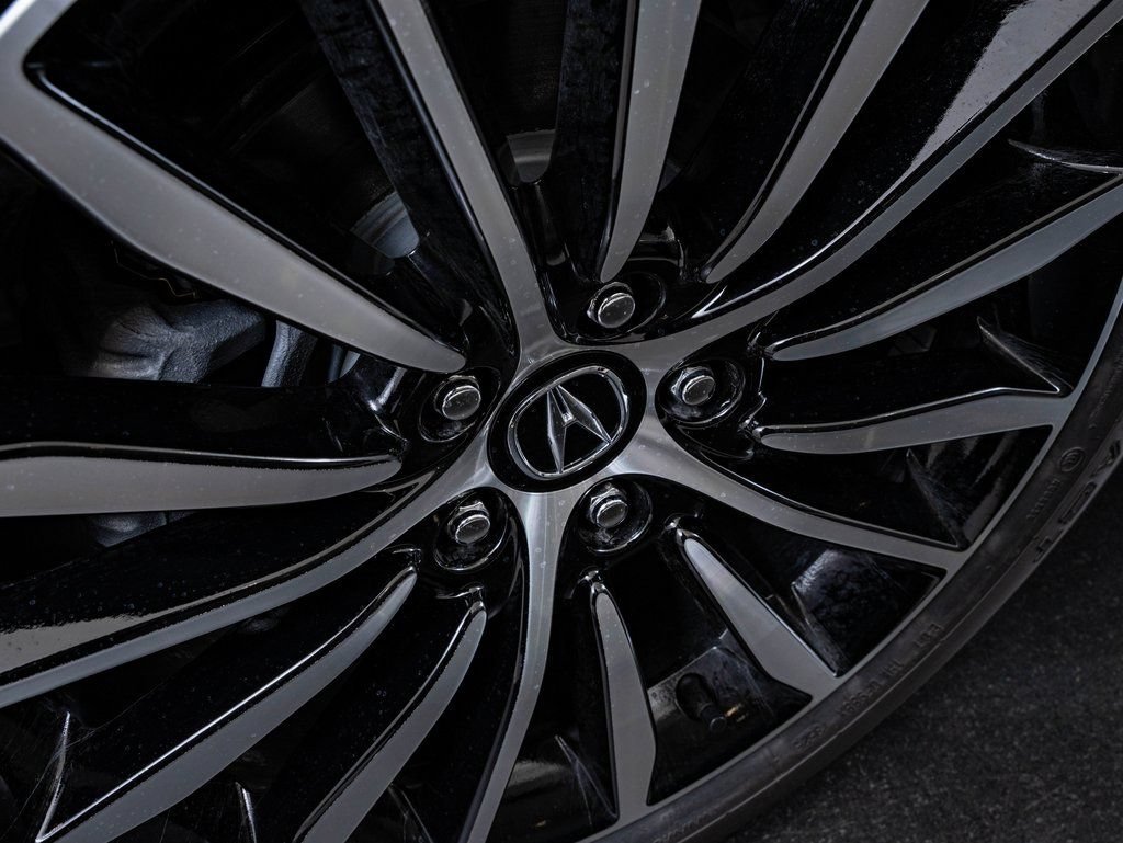 Used 2026 Platinum White Acura Advance Package image 8