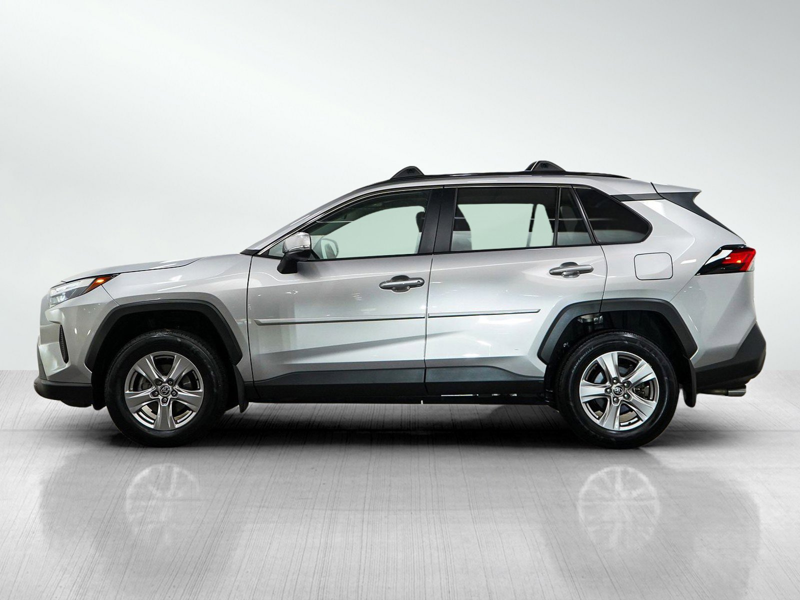 Used 2023 Toyota RAV4 XLE with VIN 2T3P1RFV2PC334329 for sale in Burnsville, Minnesota