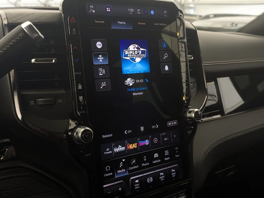 New 2026 Black RAM Limited - - 4x4 - Night Edition - Limited Level 1 Equip Grp - Power Sunroof & More! image 21