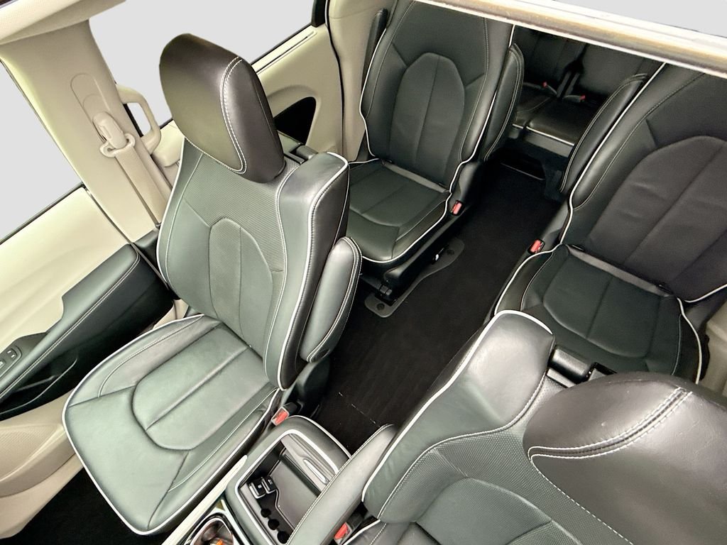 Used 2023 Bright White Clearcoat Chrysler Hybrid Limited image 23
