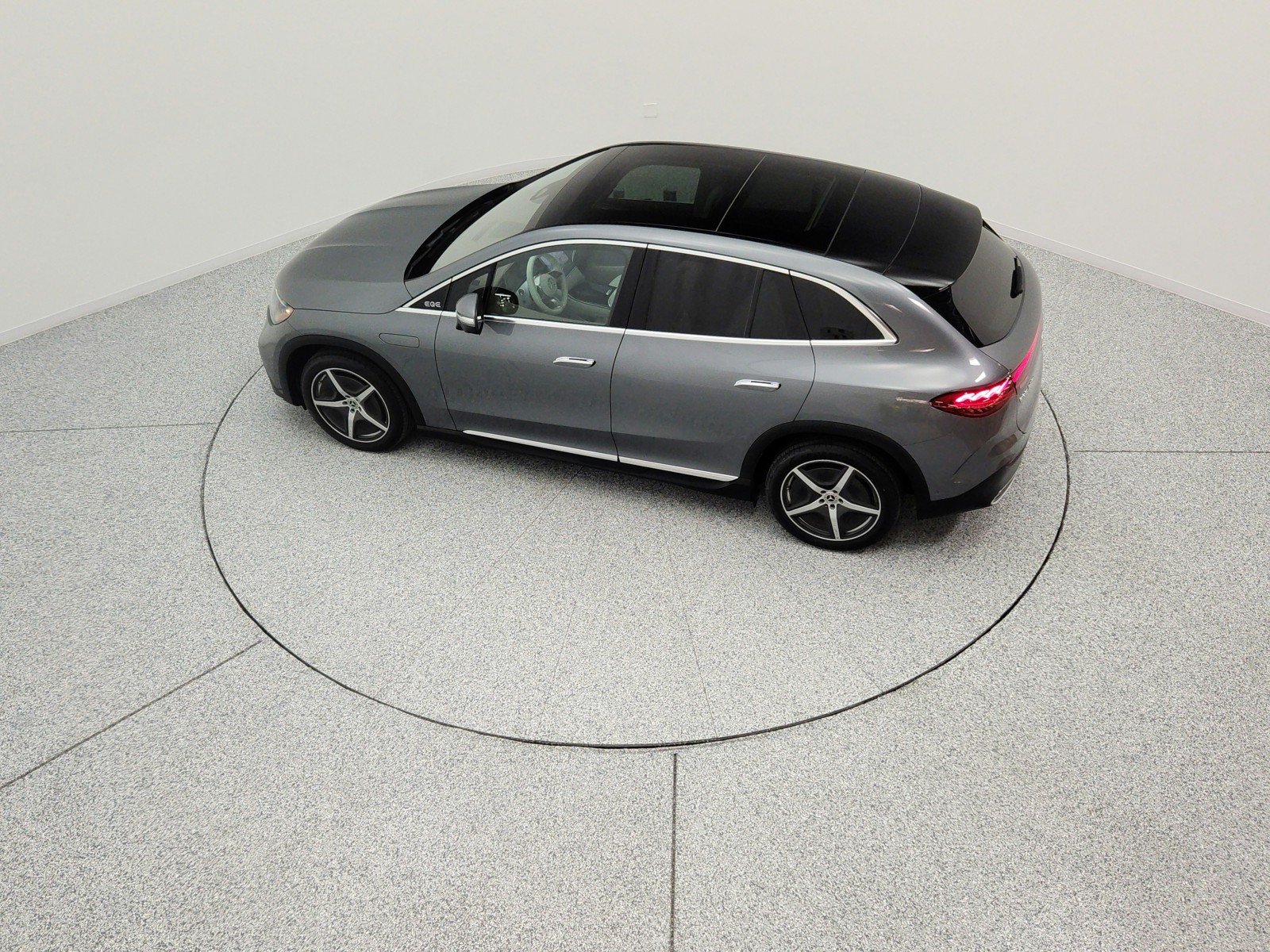 Used 2023 Selenite Grey Metallic Mercedes-Benz EQE 350+ SUV image 16