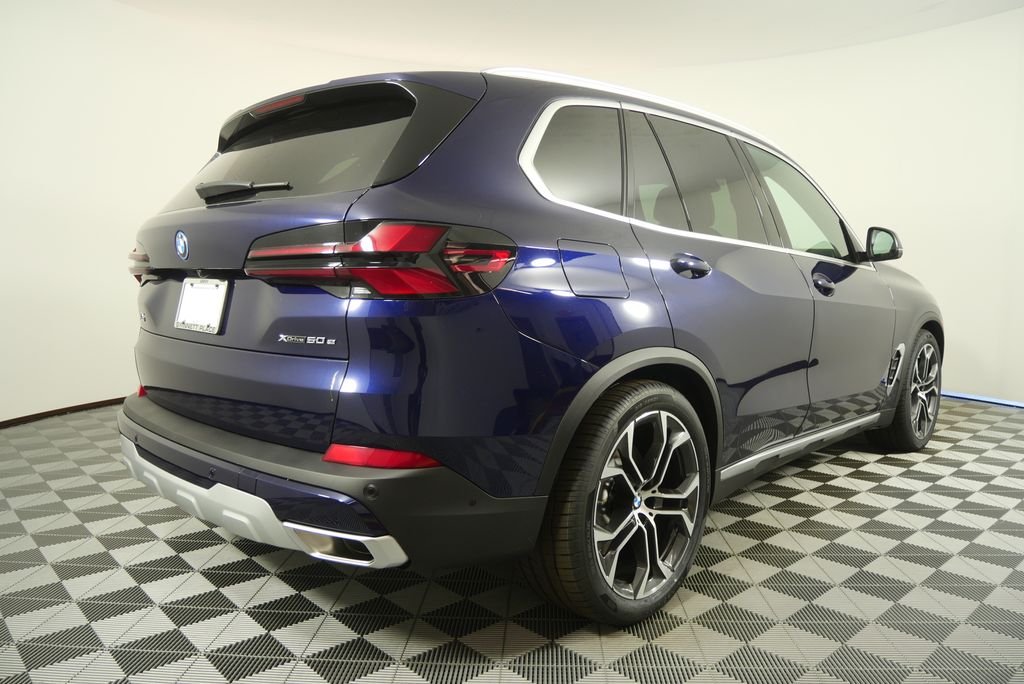 New 2026 Tanzanite Blue II Metallic BMW xDrive50e image 3