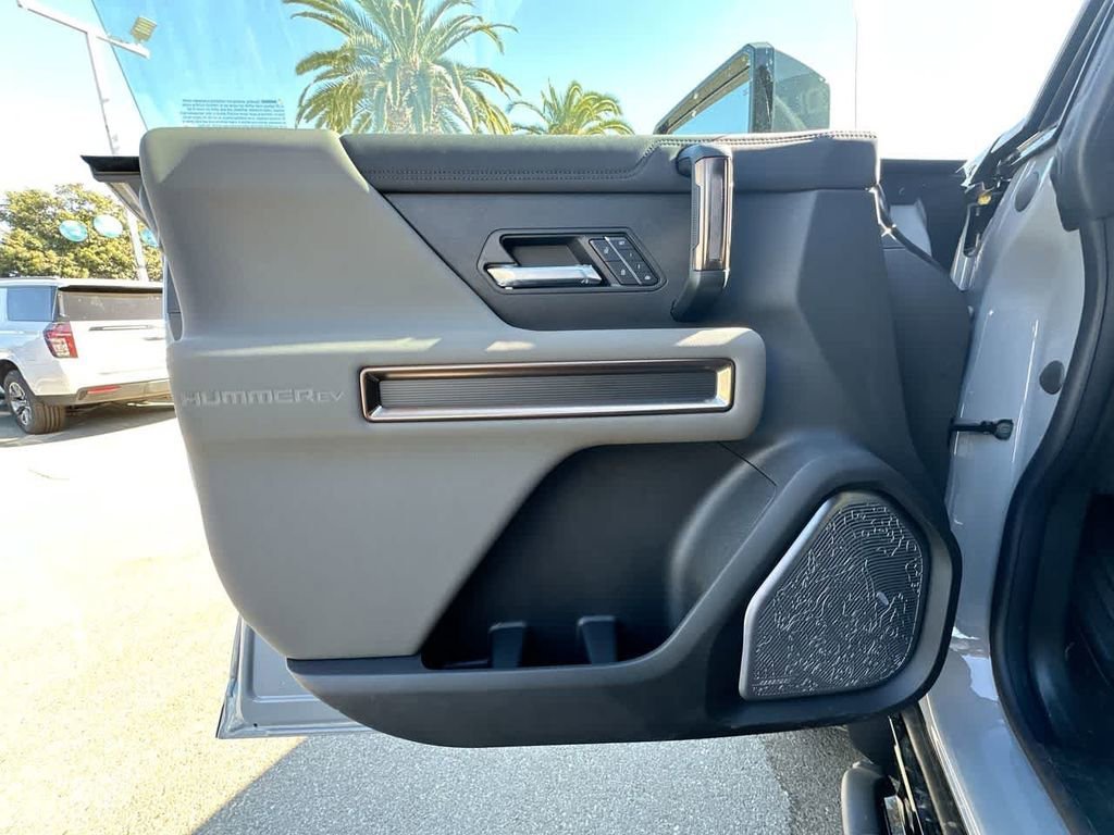 2025 GMC HUMMER EV 3X - Photo 23
