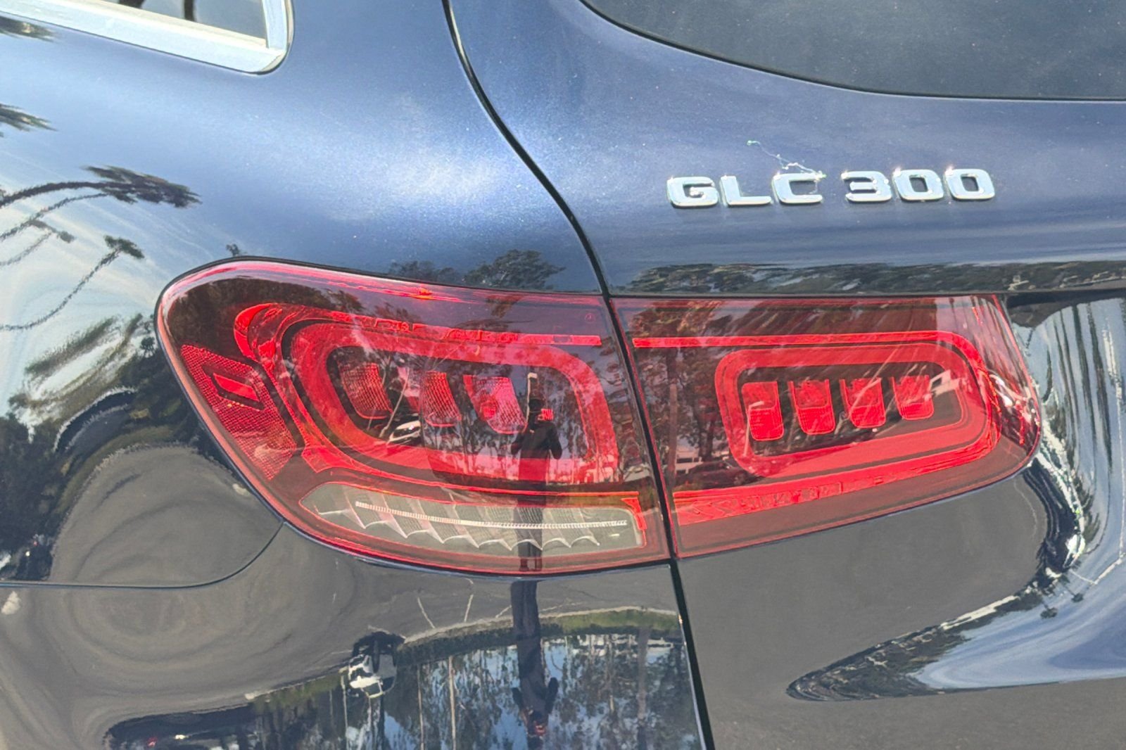 Used 2021 Blue Mercedes-Benz GLC 300 image 14