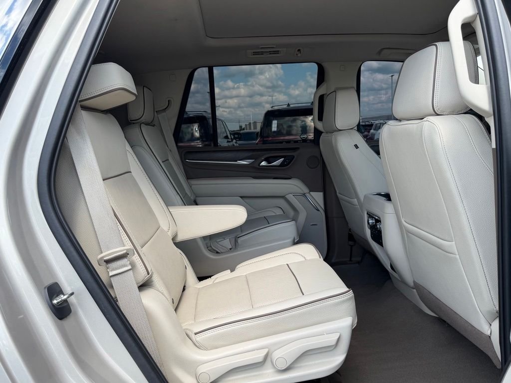 Used 2022 Beige GMC Denali image 20
