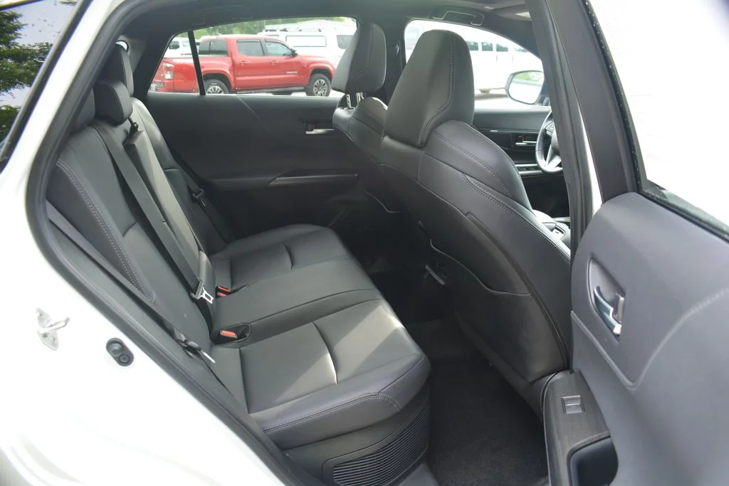2023 Toyota Venza Nightshade - Photo 23