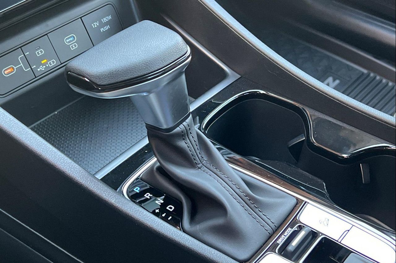 New 2026 Black Hyundai SEL AWD image 25