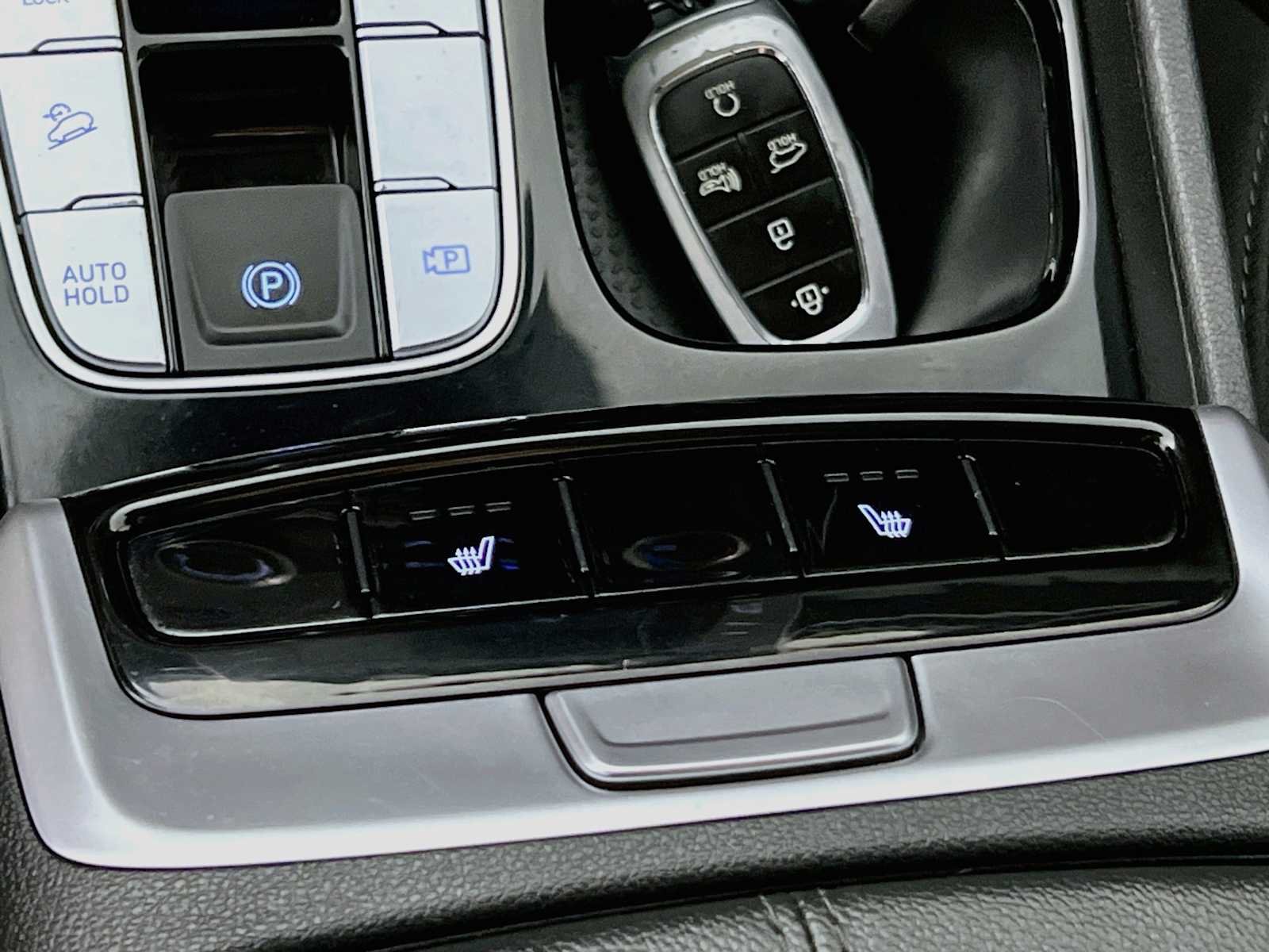 Certified Used 2023 Amazon Gray Hyundai SEL image 20