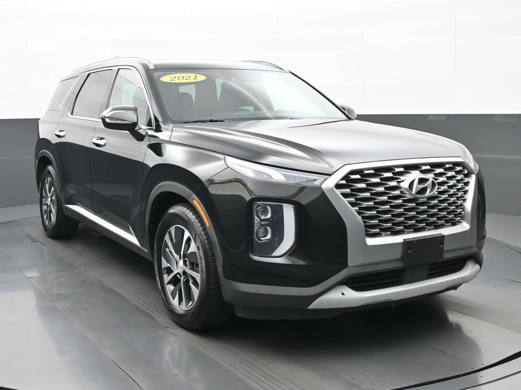 Used 2021 Black Hyundai SEL image 1